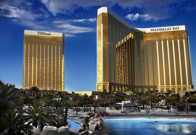 best las vegas hotel 2014 best vegas hotels mandalay bay hotel